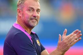 爱游戏-莱万多夫斯基赛事官方发布挺进下一轮新规，法国队争议不断！的简单介绍